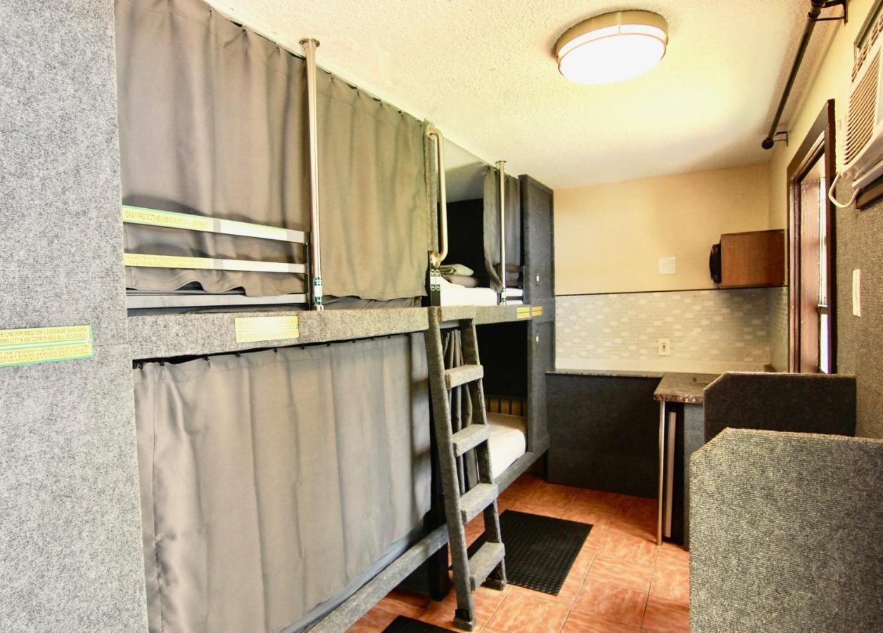 Bed in 8-Bed Mixed Dormitory Room