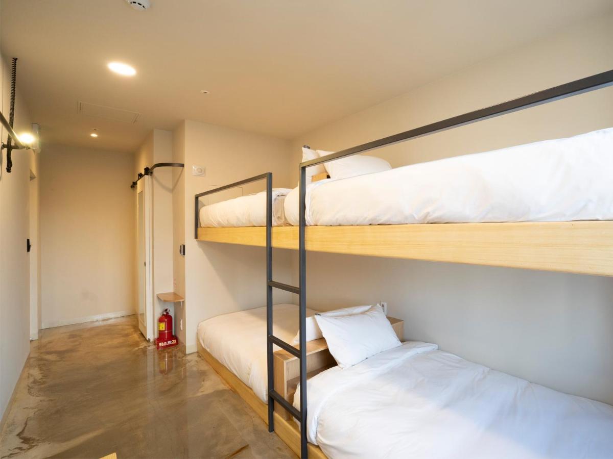 Quadruple Room Private Bathroom