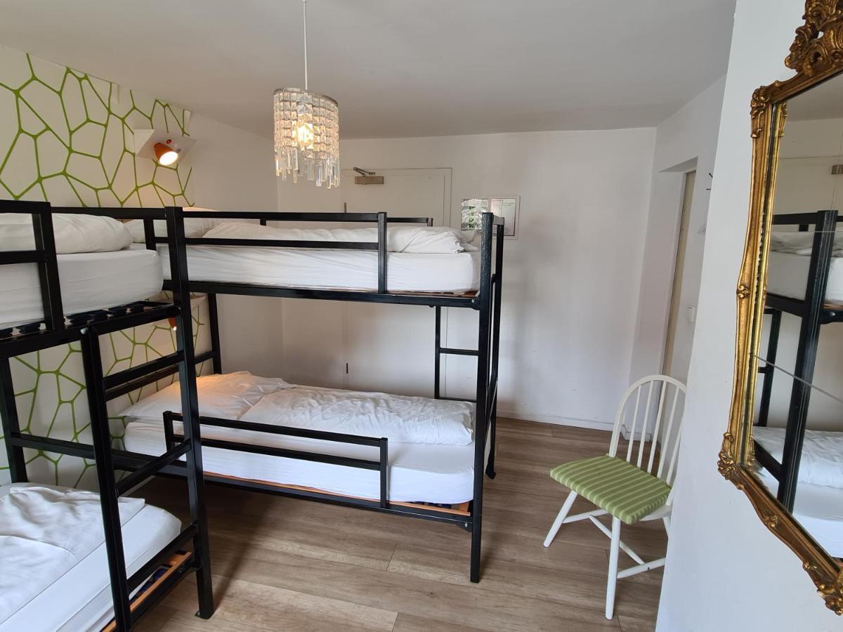 4-Bed Mixed Dormitory Room,1665406132:JPEG