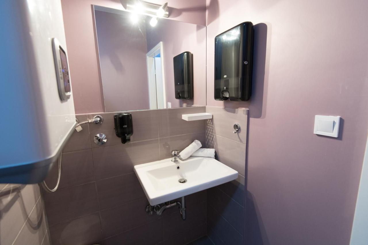 Standard Double Room with Shared Bathroom,1175824036:JPEG