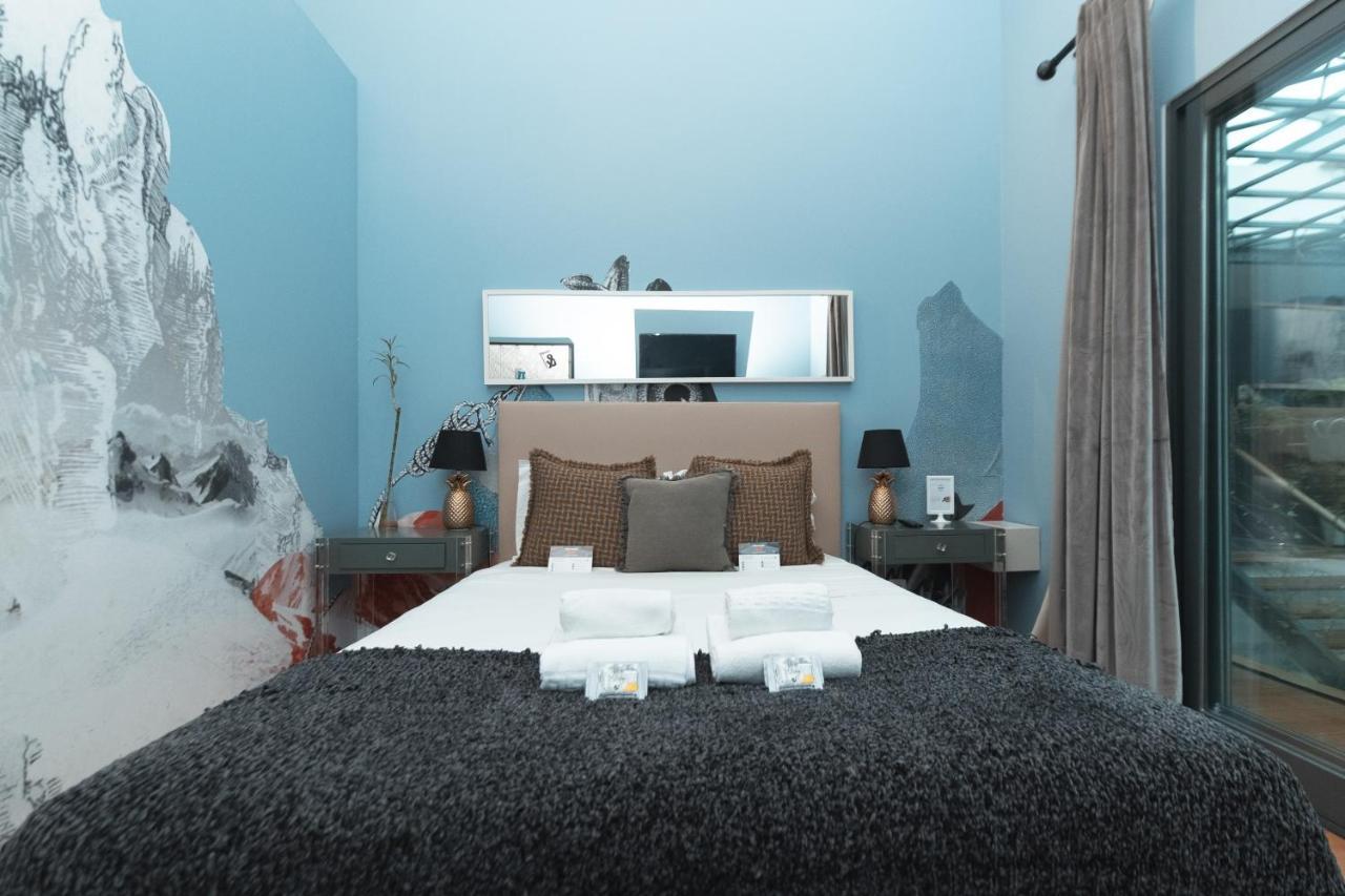 Quadruple Room with Private Bathroom