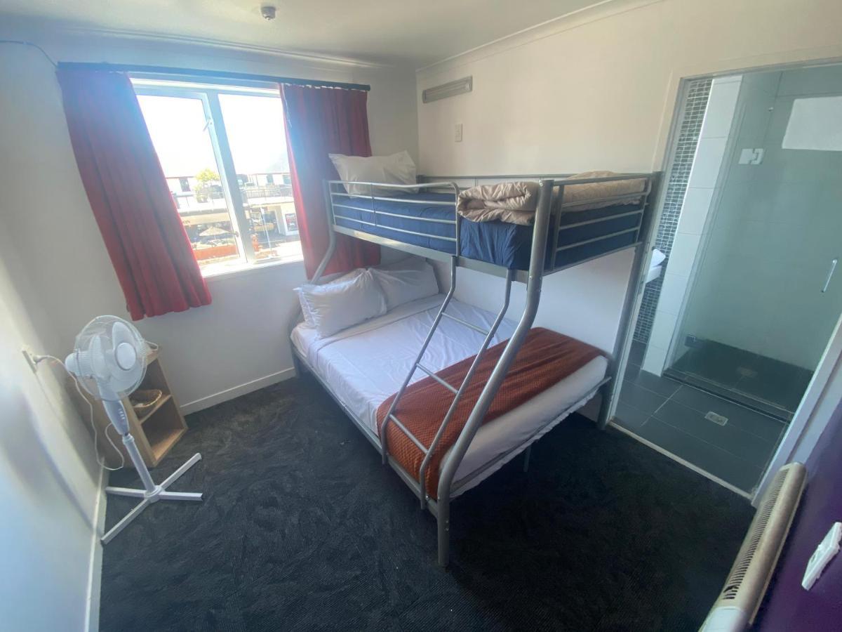 Budget Double Room - No Children,1038861187:JPEG