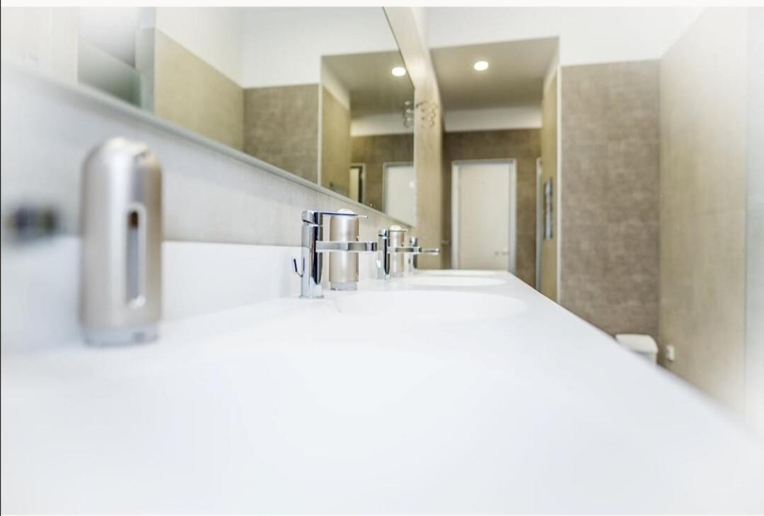 Single Bed in Dormitory Room,1053310357:JPEG