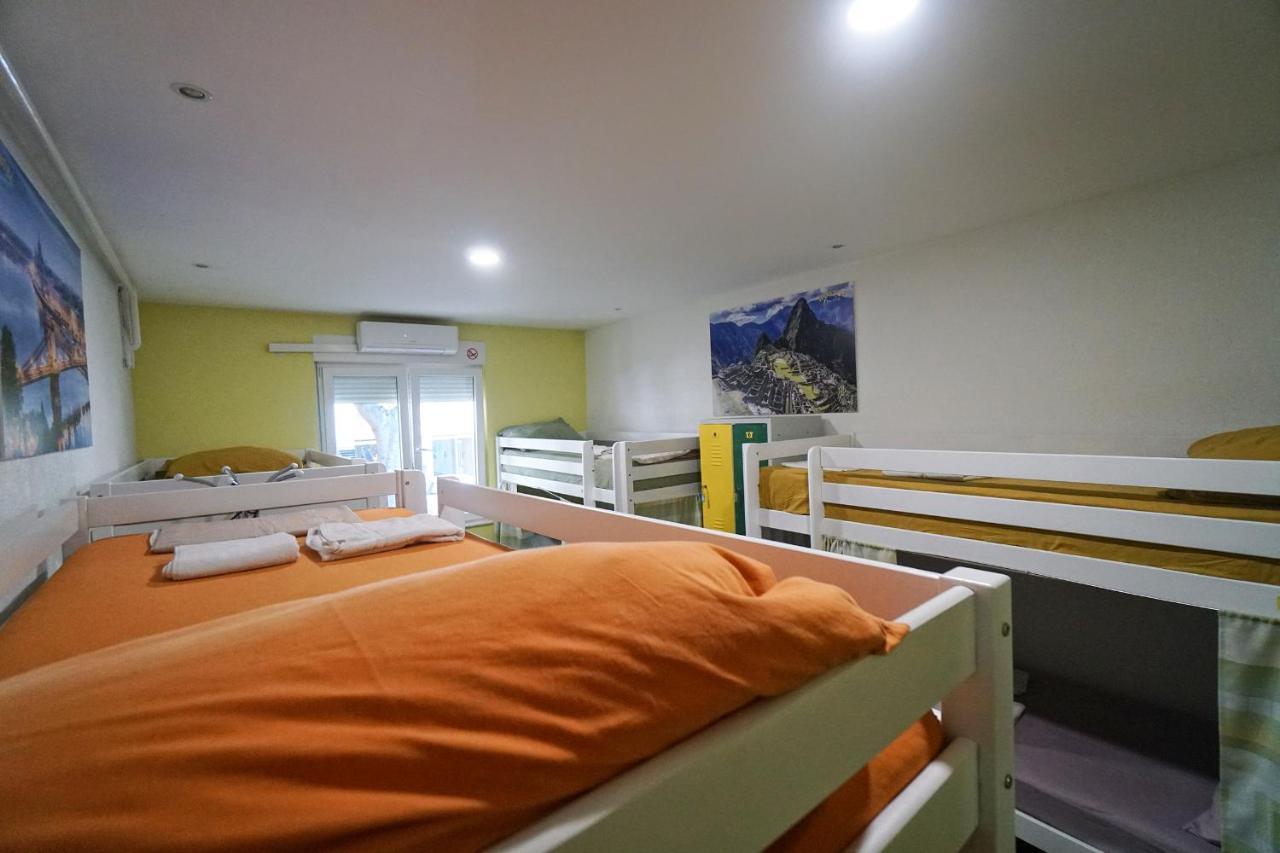 Bunk Bed Mixed Dormitory Room,1054585315:JPEG