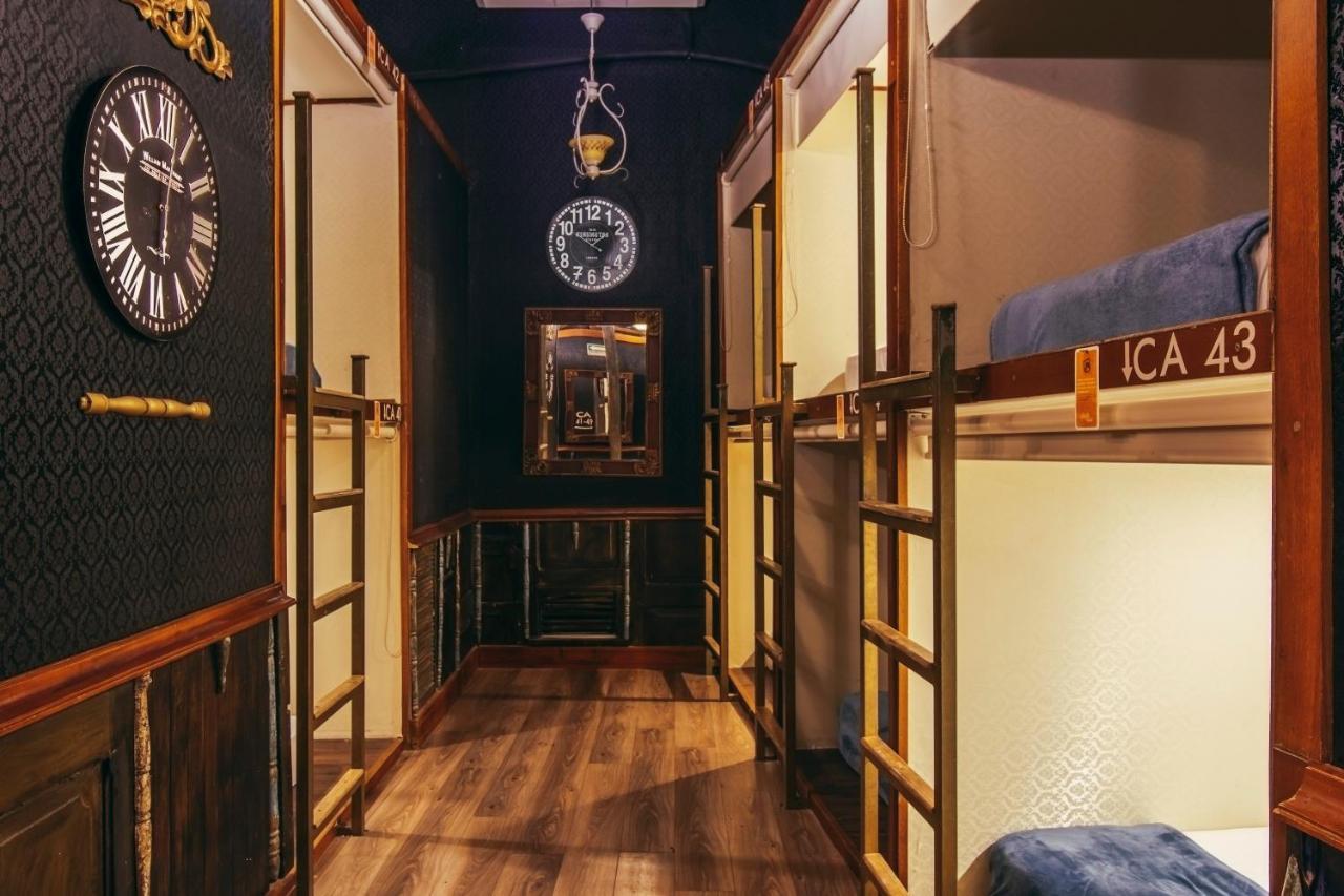 Bed in 8-Bed Mixed Dormitory Room