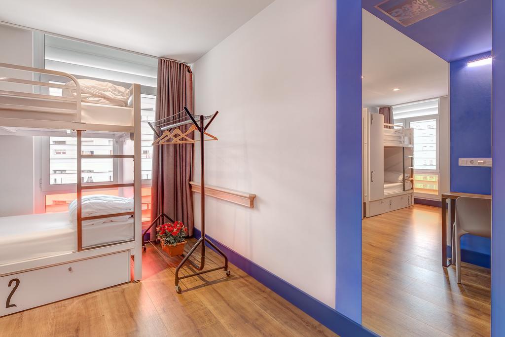 Private 4 Bed Room