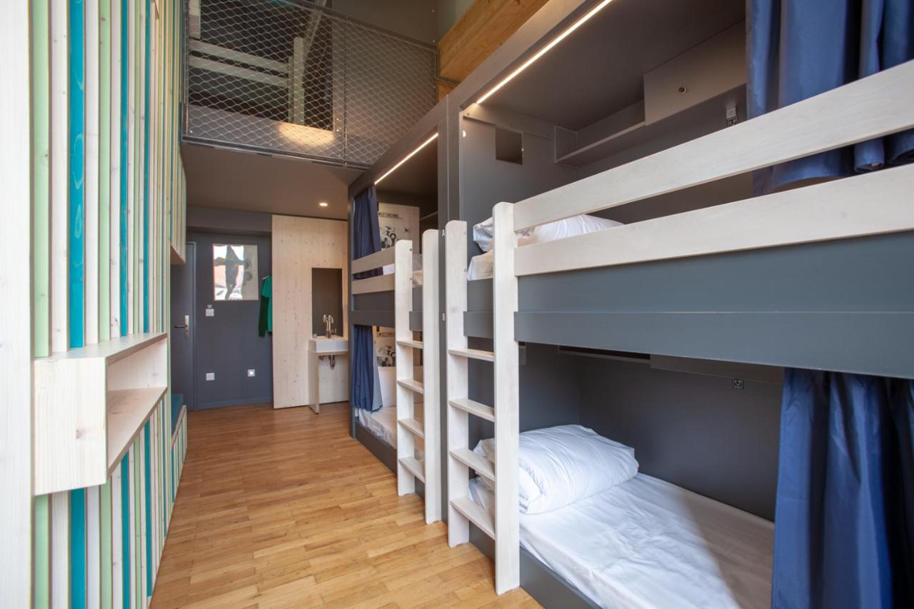 Bed 8-Bed Mixed Dormitory Room
