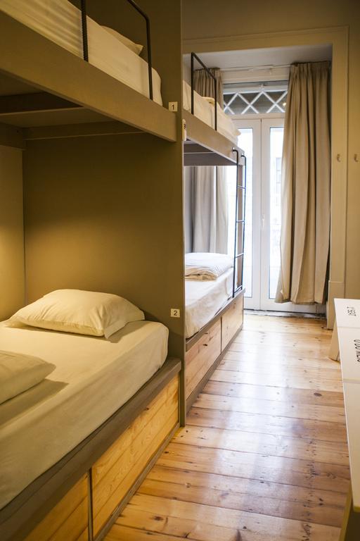 Bed in 4-Bed Mixed Dormitory Room with Shared Bathroom,641529036:JPEG