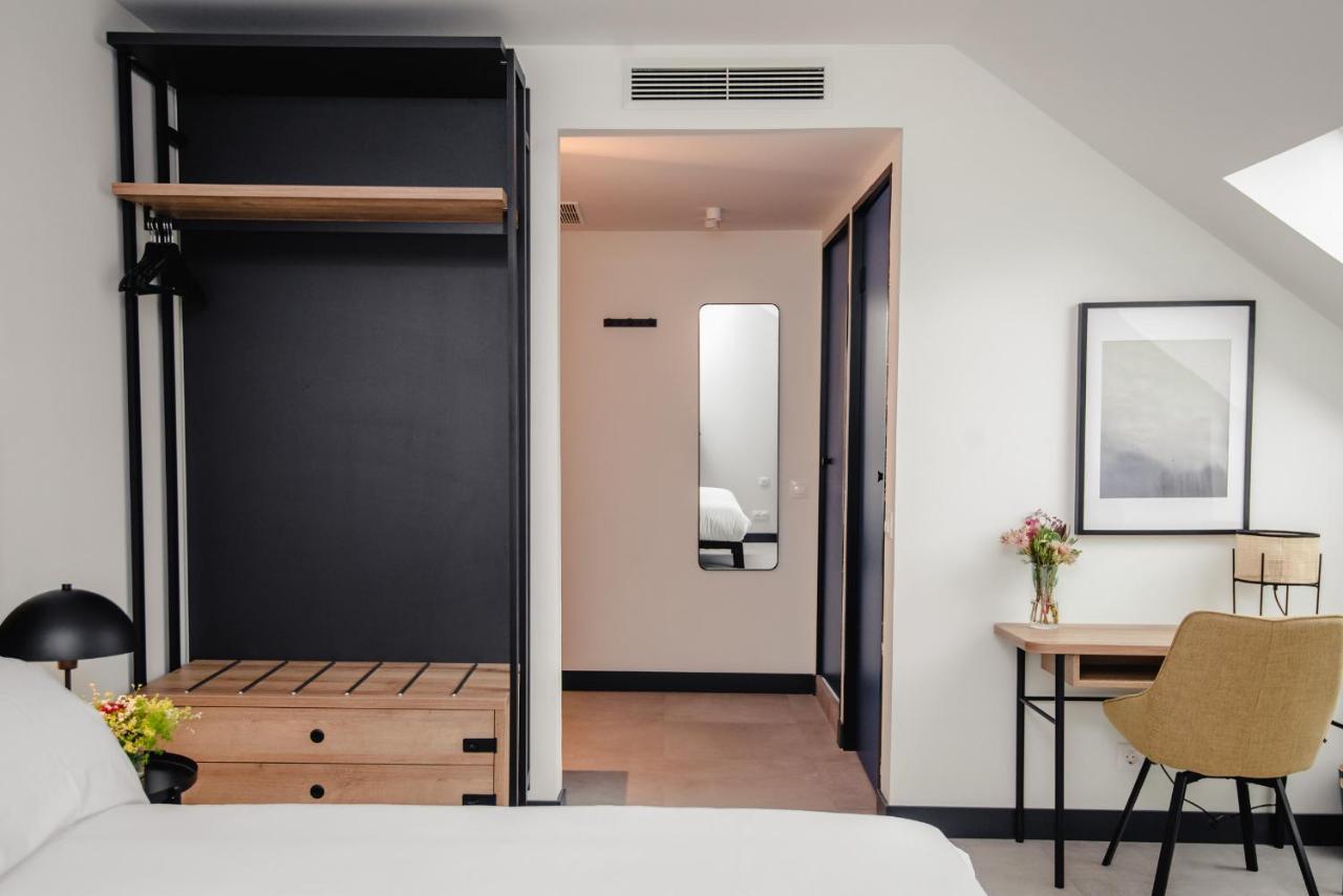 Double Room,1766286217:JPEG