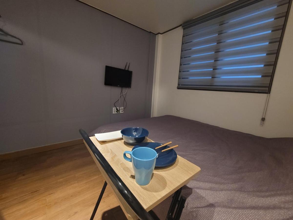 Double Room Private Bathroom