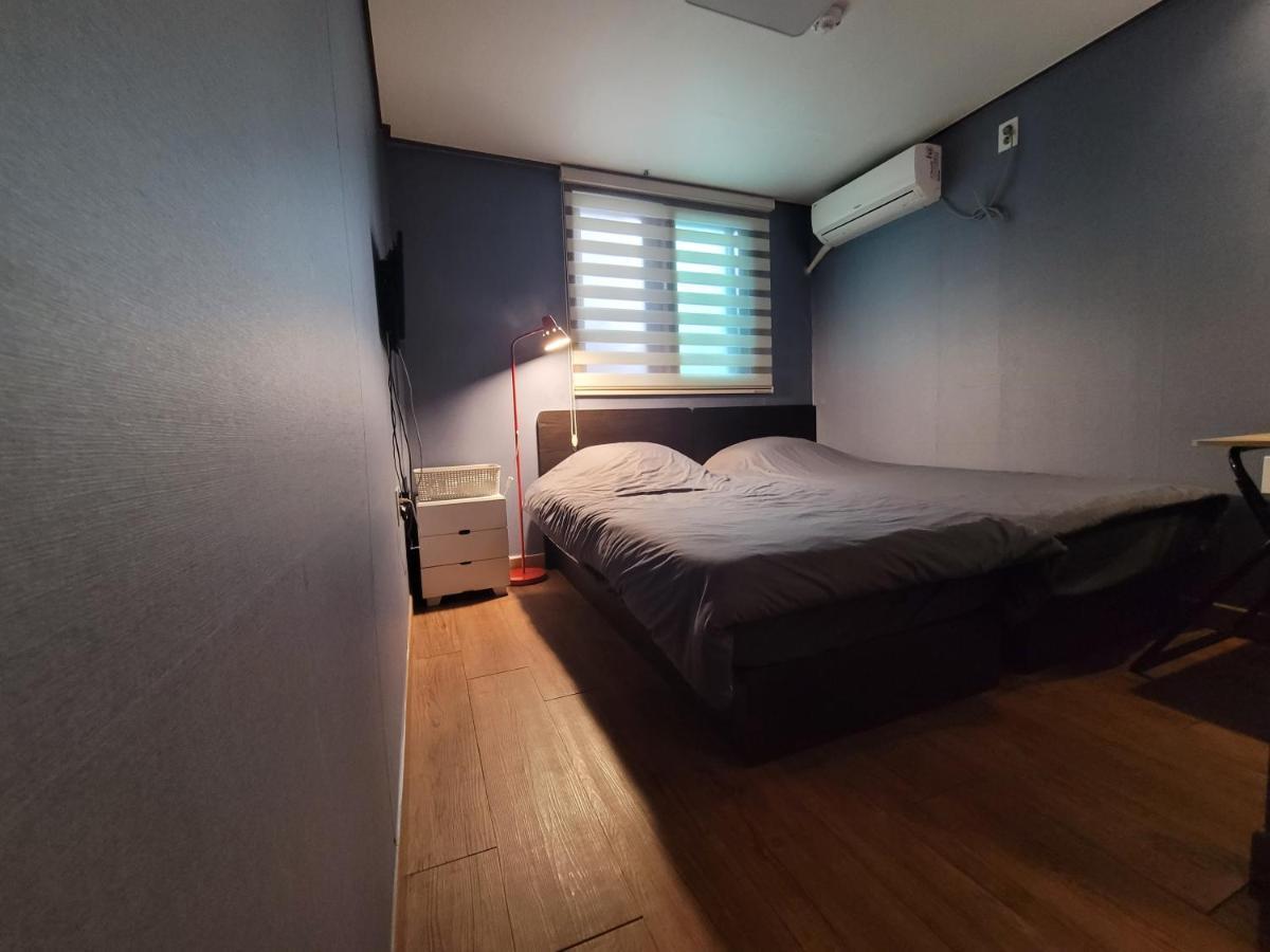 Double Room Private Bathroom