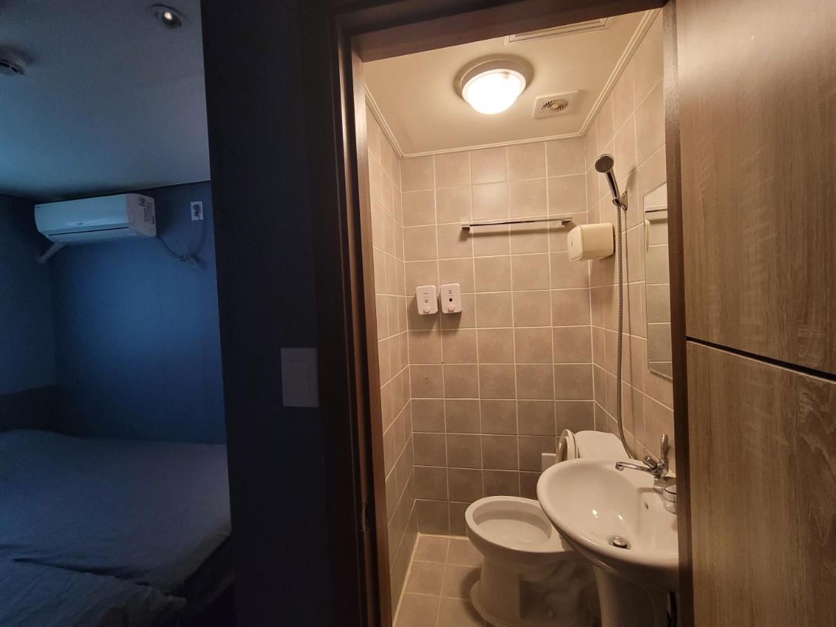 Double Room Private Bathroom
