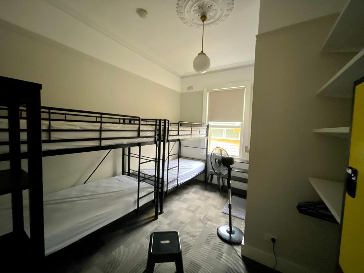 Bed Mixed 4-Bed Dormitory Room Private Bathroom