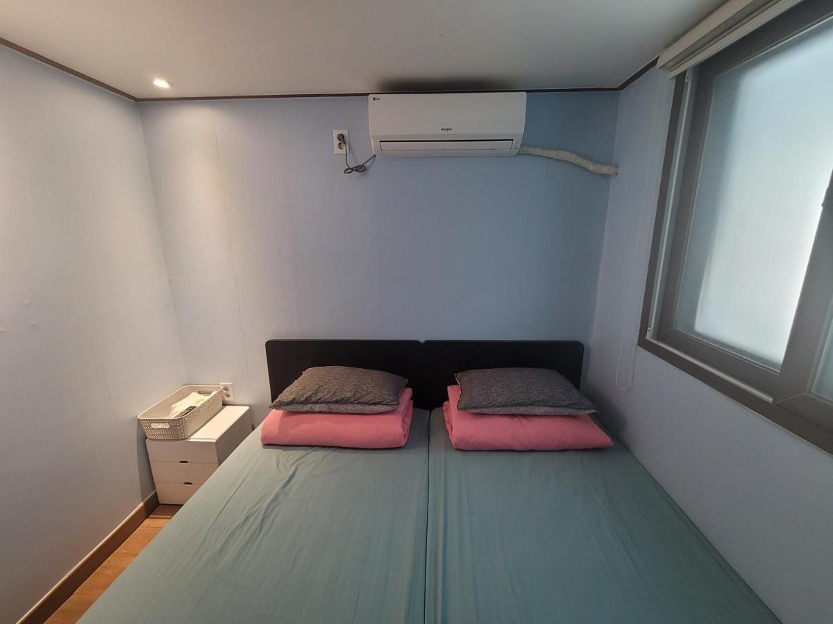 Double Room Private Bathroom