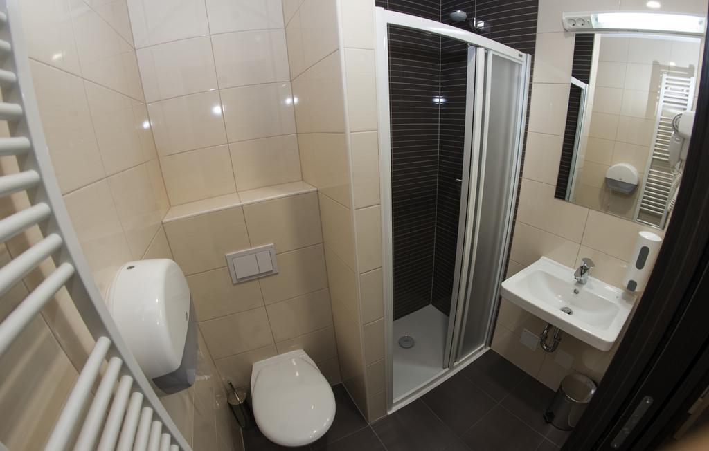 Double Room with Bathroom and Balcony