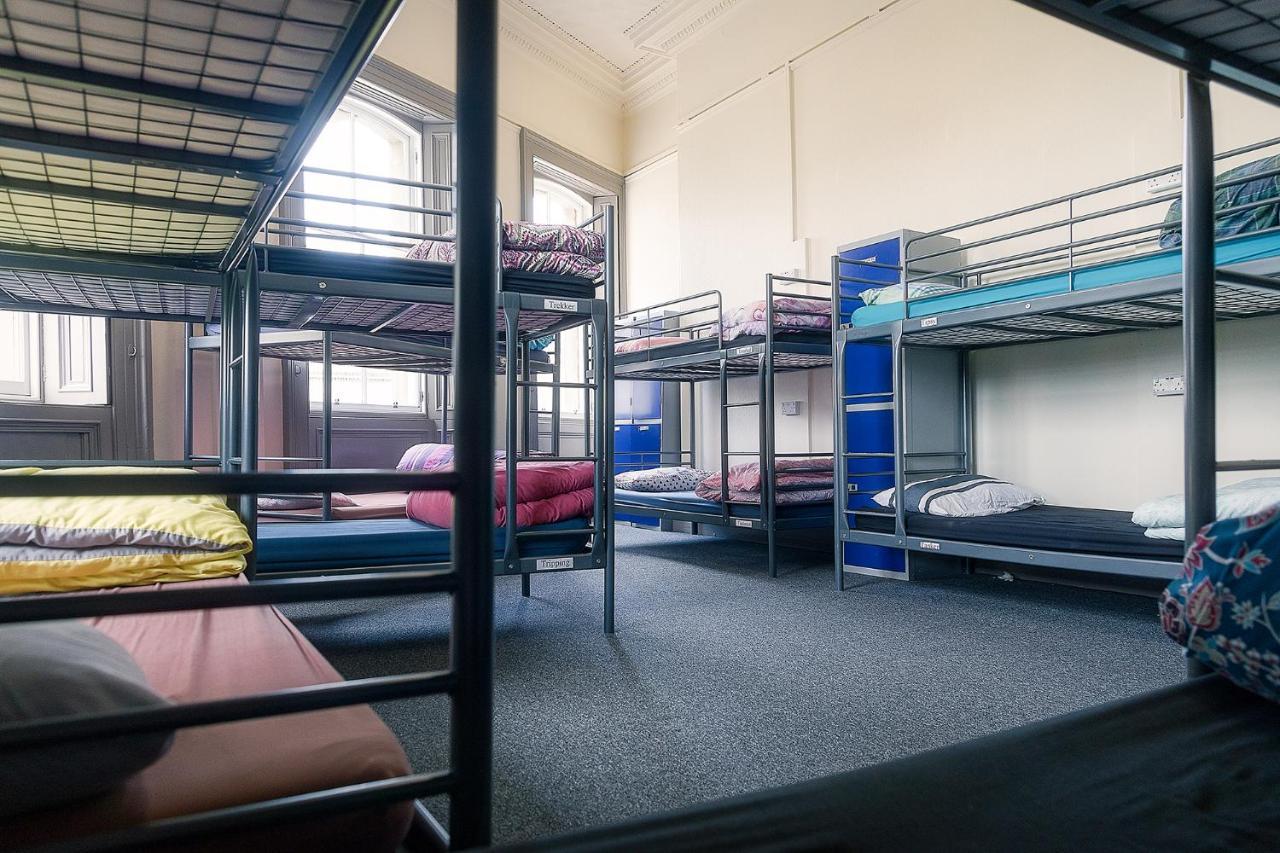 Mixed Dormitory Room