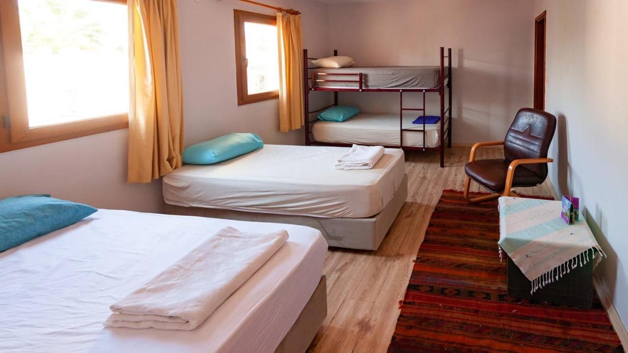 4-Bed Female Dormitory Room,1668162156:JPEG