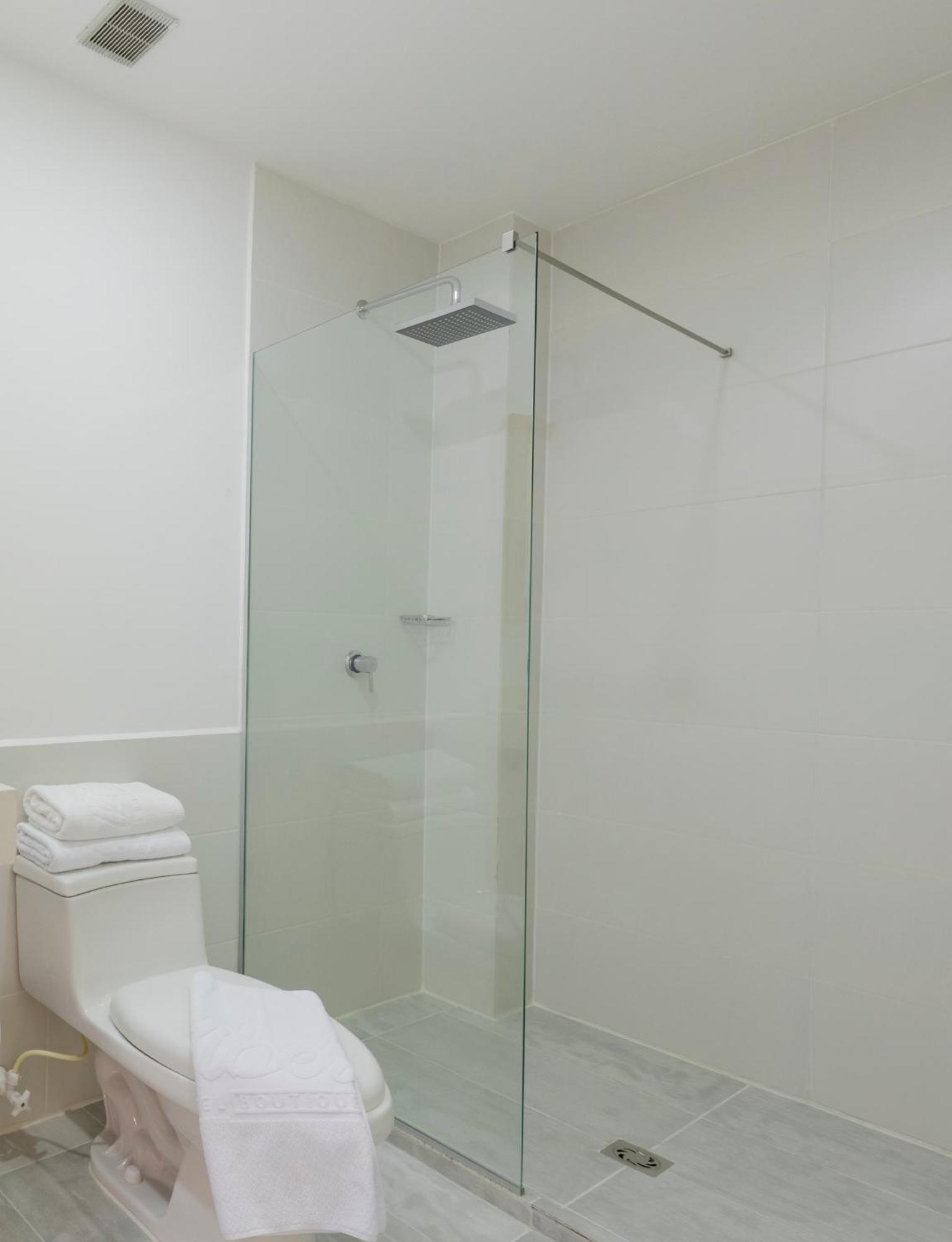 Deluxe Double Room,1223423302:JPEG