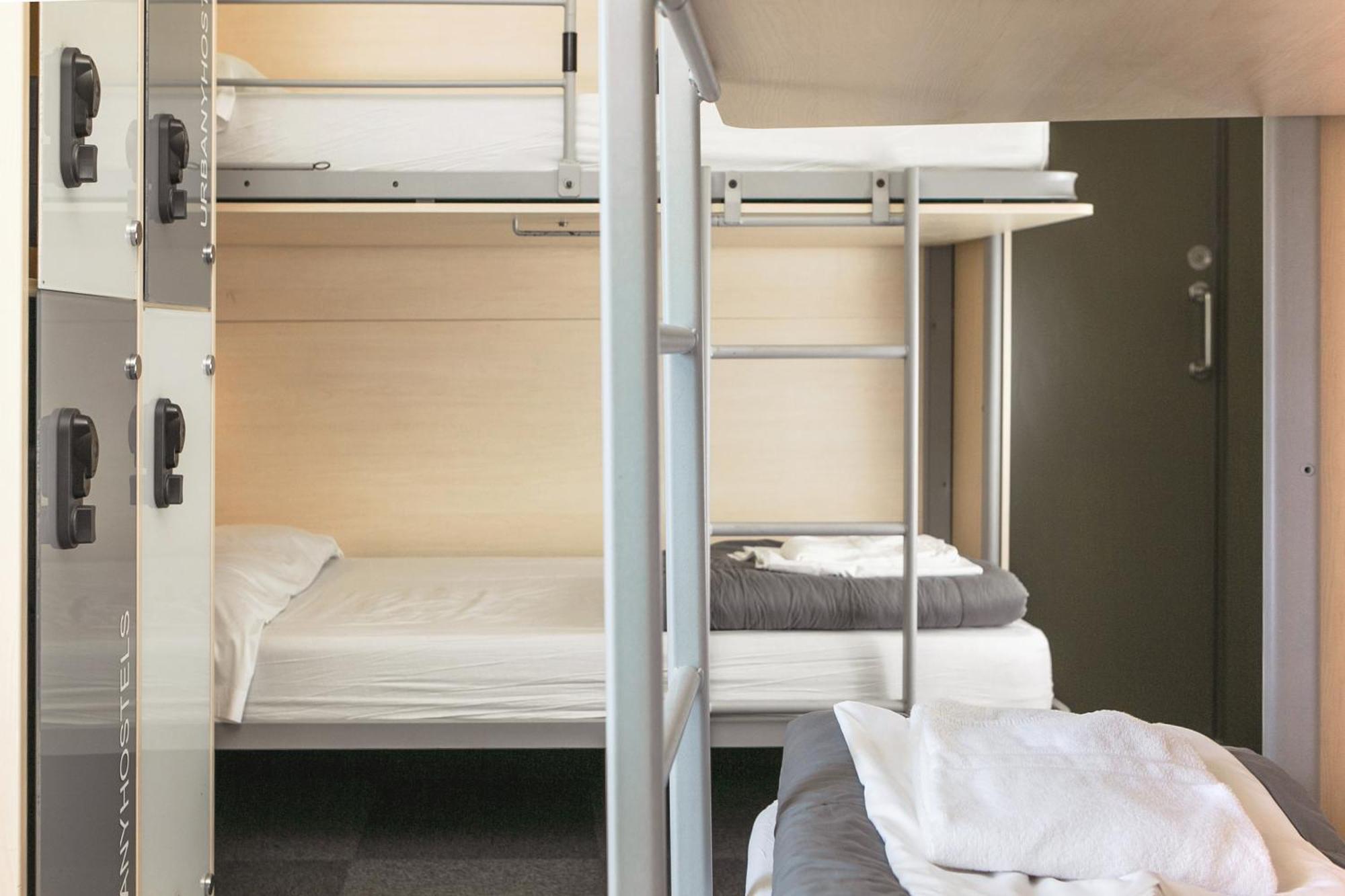 Twin Room Private Bathroom