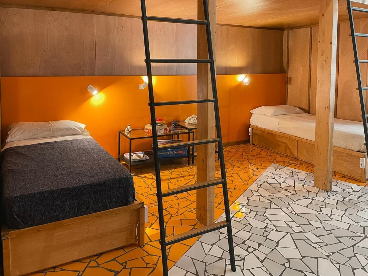 Bed in 8-Bed Mixed Dormitory Room