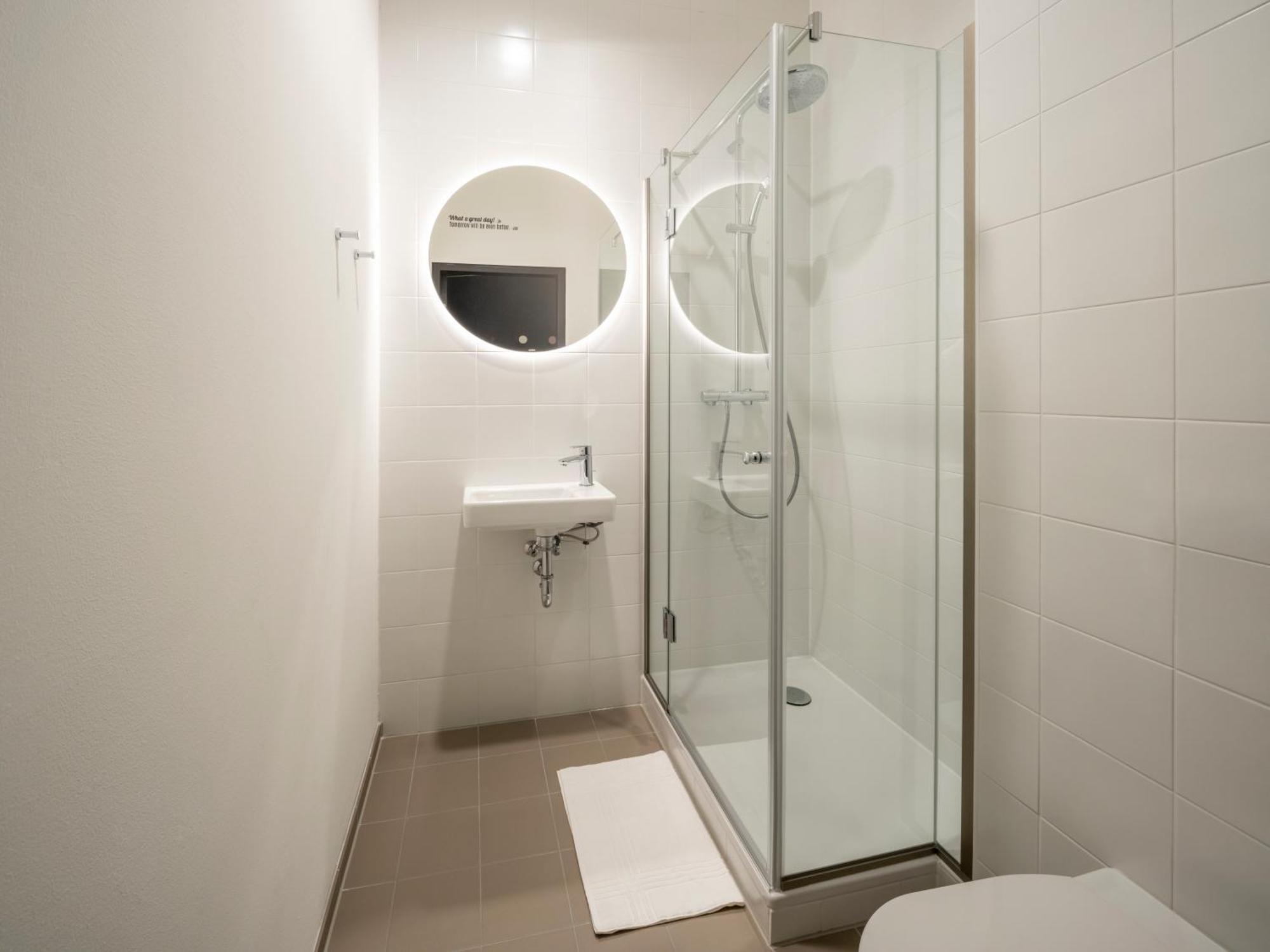 Private Bedroom for 10 people