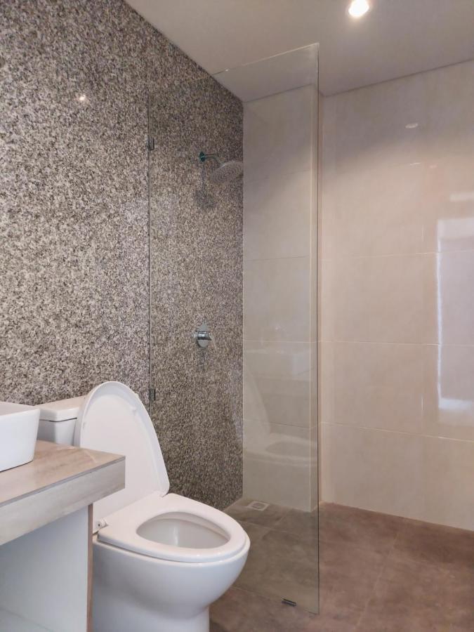 Standard Queen Room,1238934847:JPEG