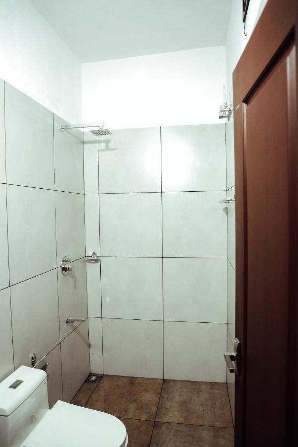 Single Room with Private Bathroom,1246126498:JPEG