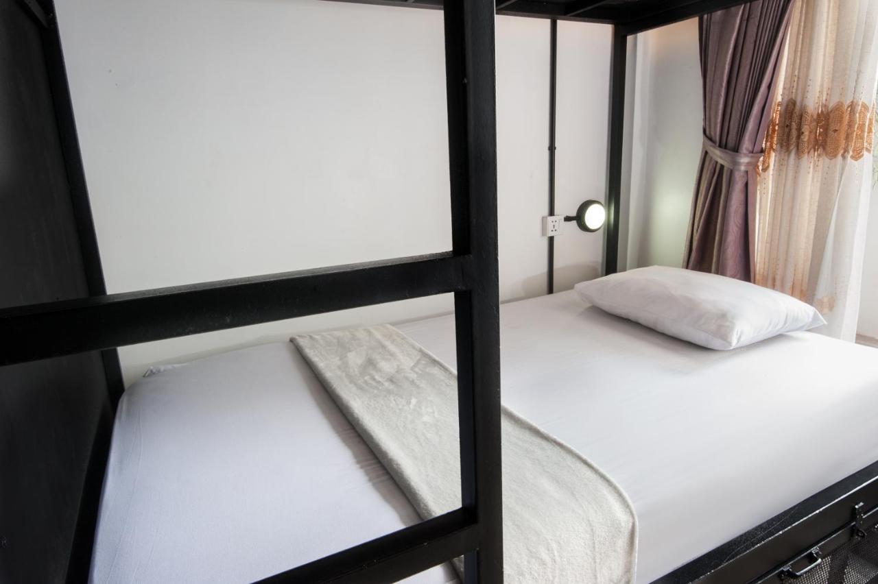 Bed 8-Bed Dormitory Room