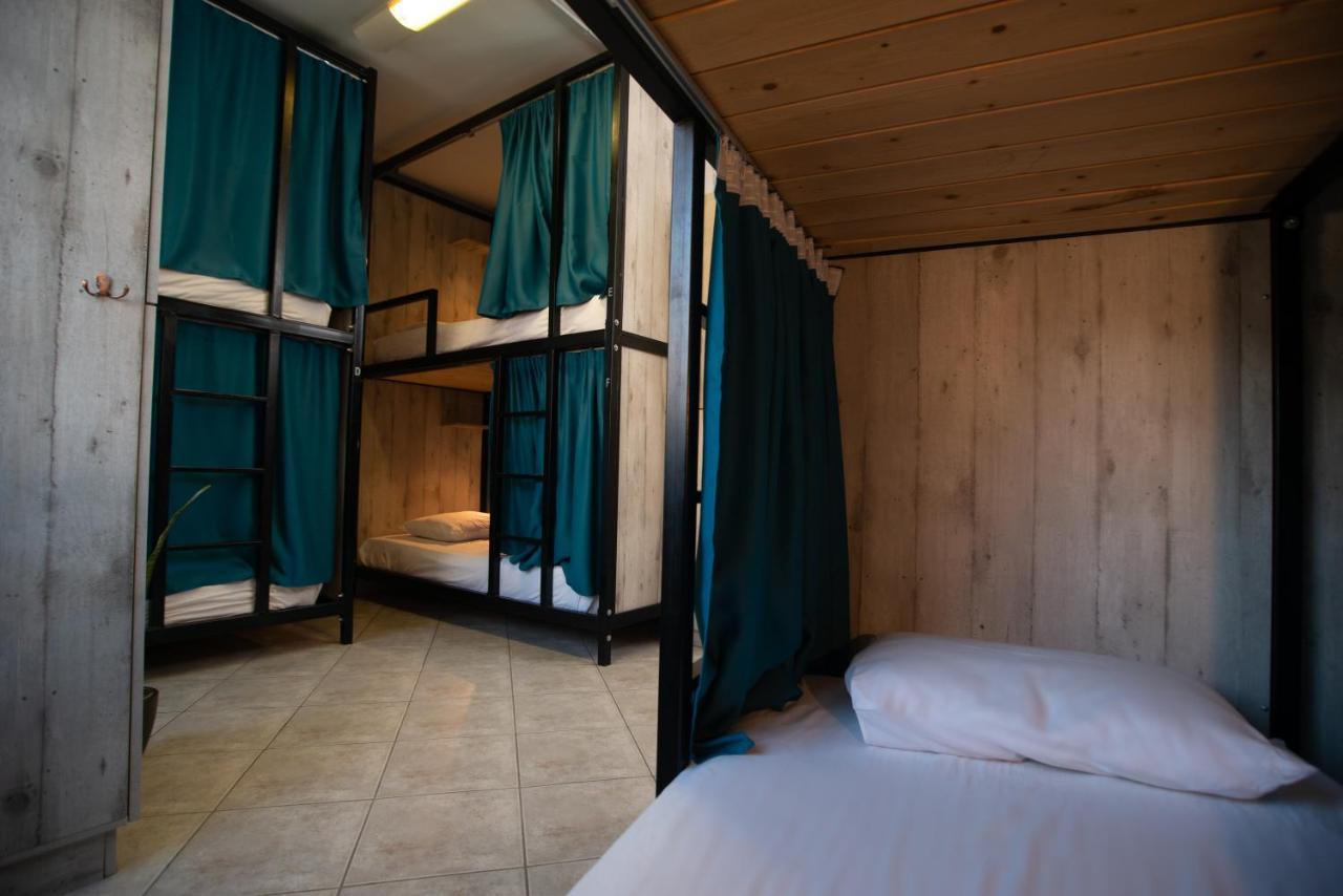 Bed 6-Bed Dormitory Room,1261464958:JPEG