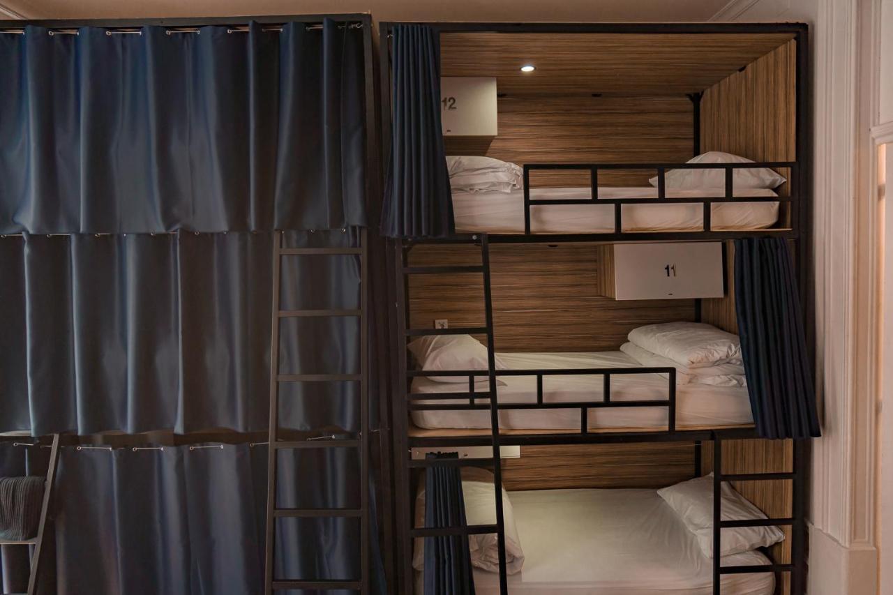 Bed 8-Bed Mixed Dormitory Room