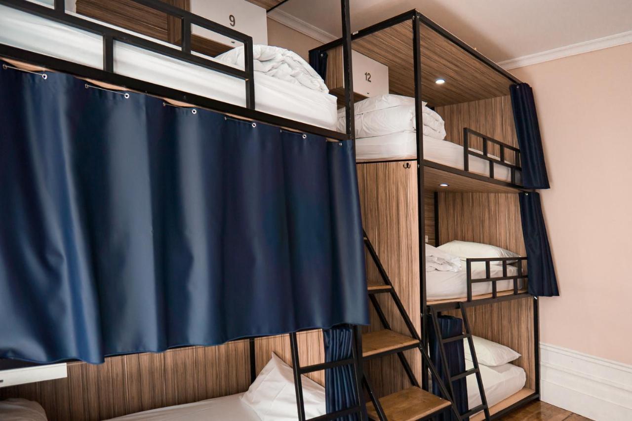 Bed 8-Bed Mixed Dormitory Room