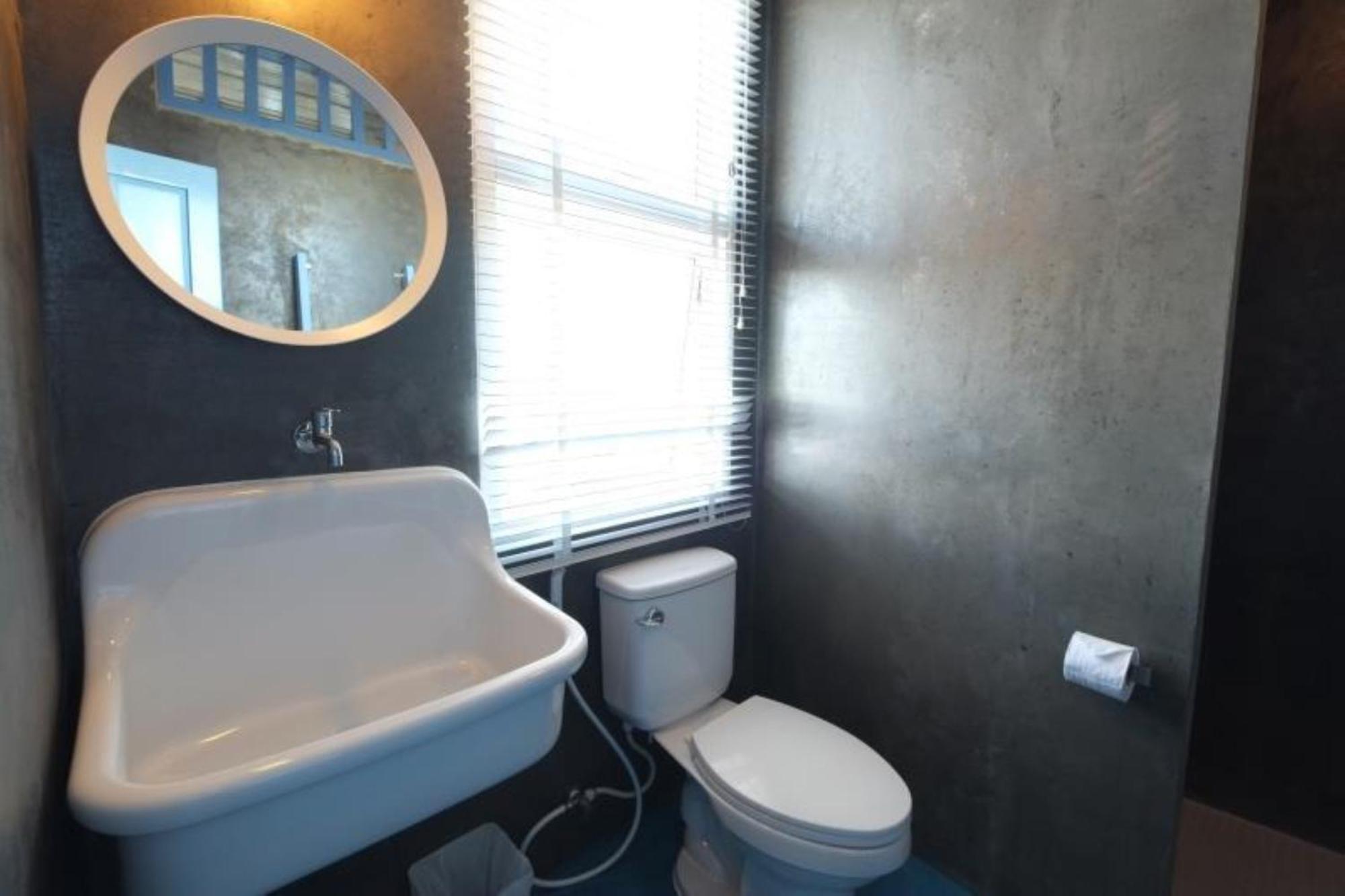 Quadruple Room with Private Bathroom