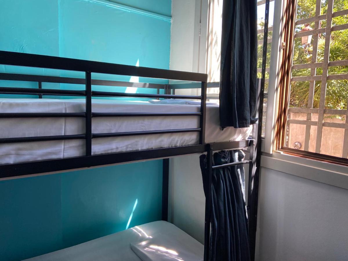 Bed in 10-Bed Mixed Dormitory Room