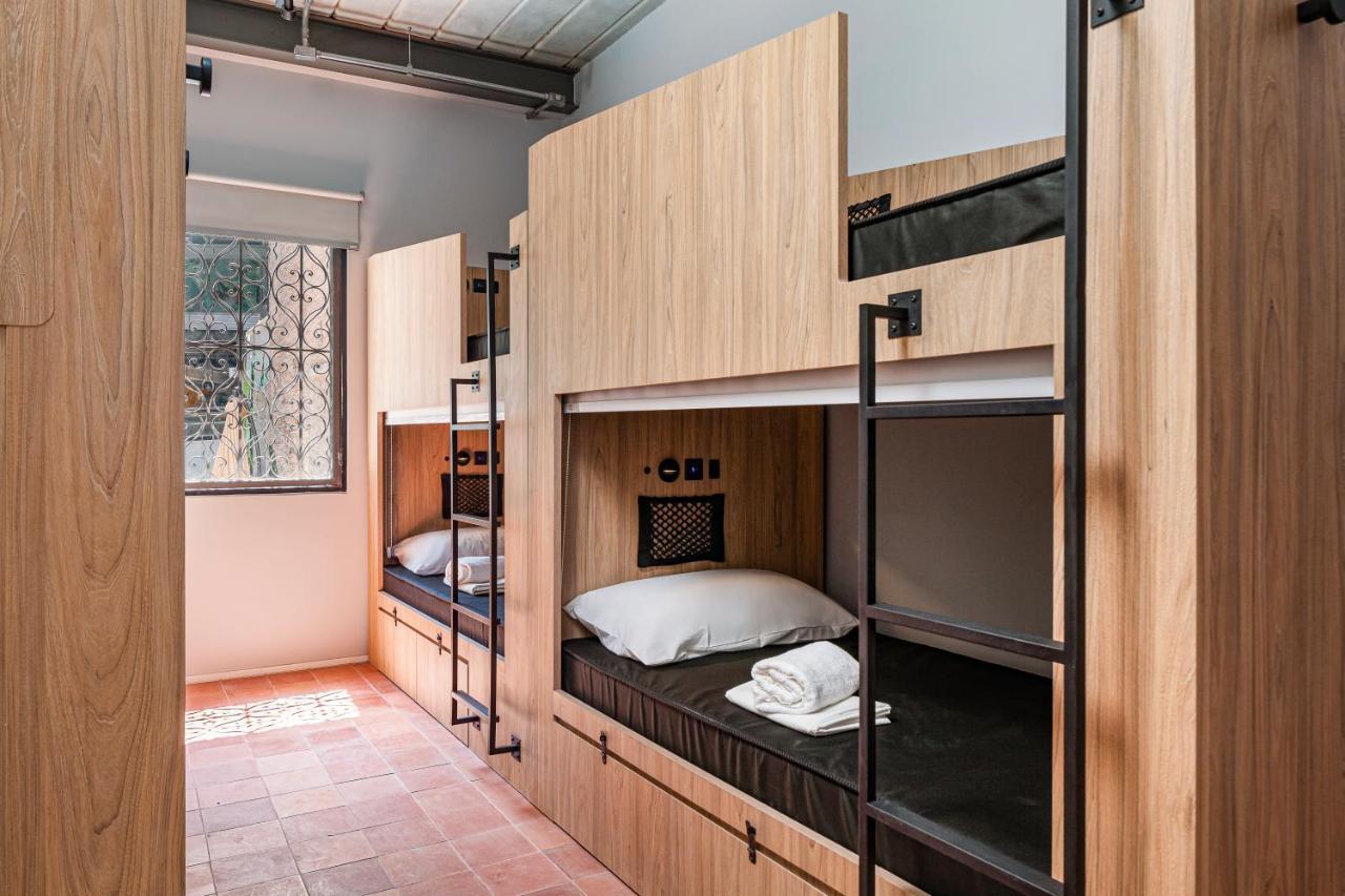 Bed in Eight-Person Mixed Dormitory Room