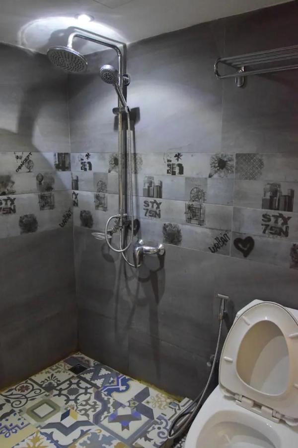 Deluxe Room - No window