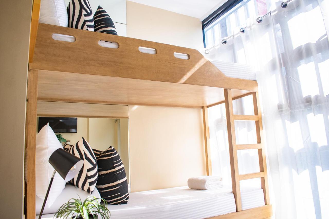 Bunk Bed in Mixed Dormitory Room