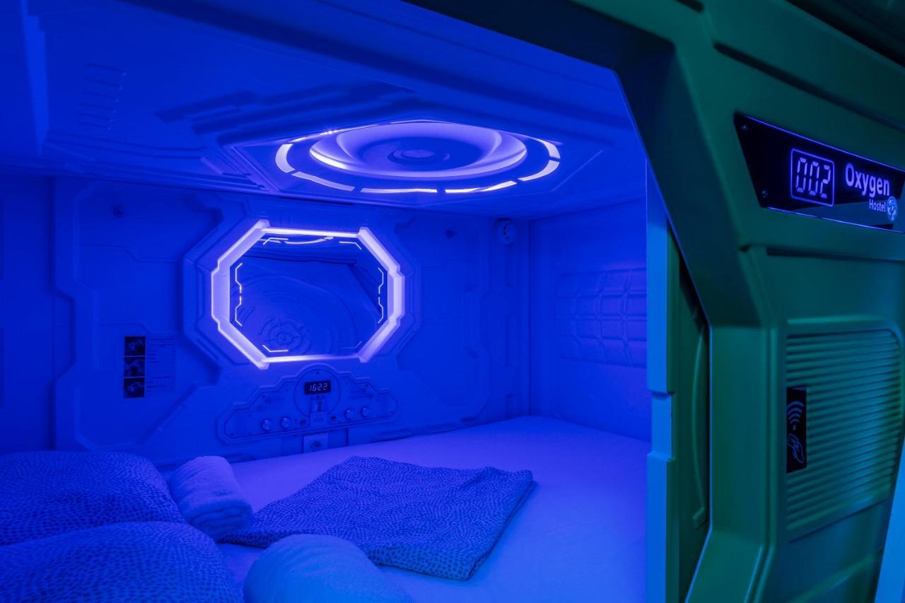 Capsule Double Bed Mixed Dormitory Room