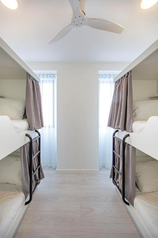 Bed 4-Bed Female Dormitory Room