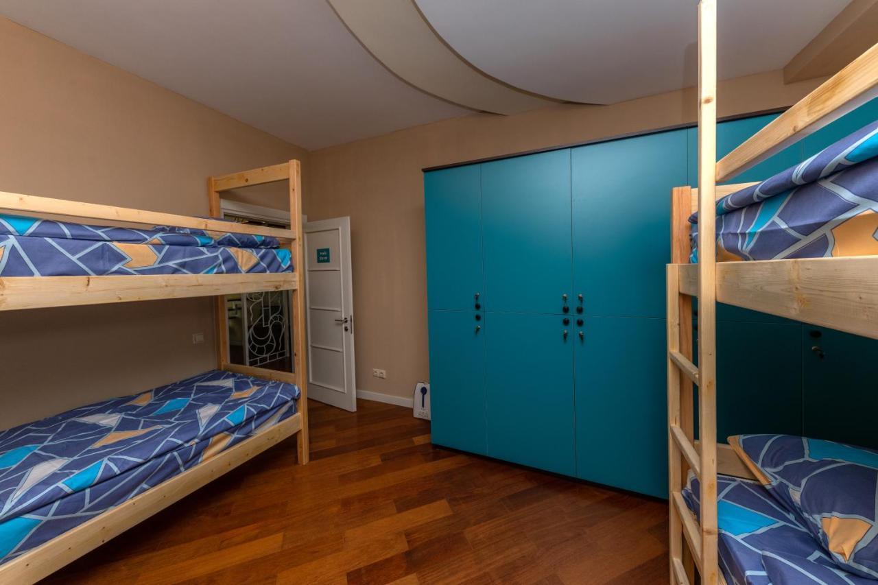 Bunk Bed 10-Bed Male Dormitory Room