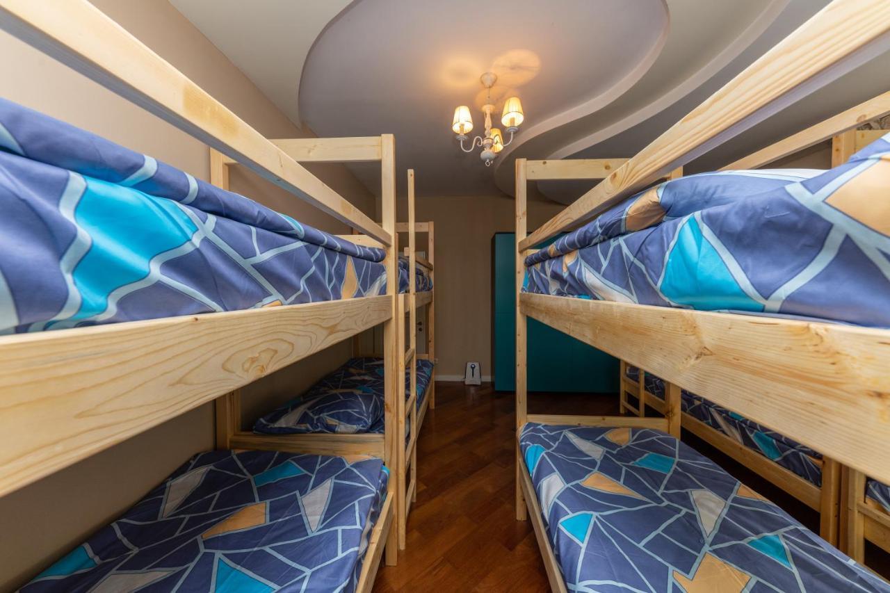 Bunk Bed 10-Bed Male Dormitory Room