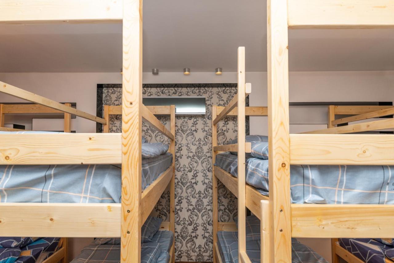 Bunk Bed 8-Bed Mixed Dormitory Room