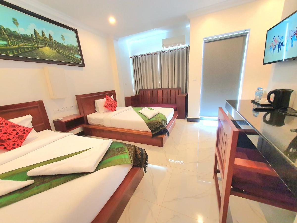 Deluxe Twin Room Balcony