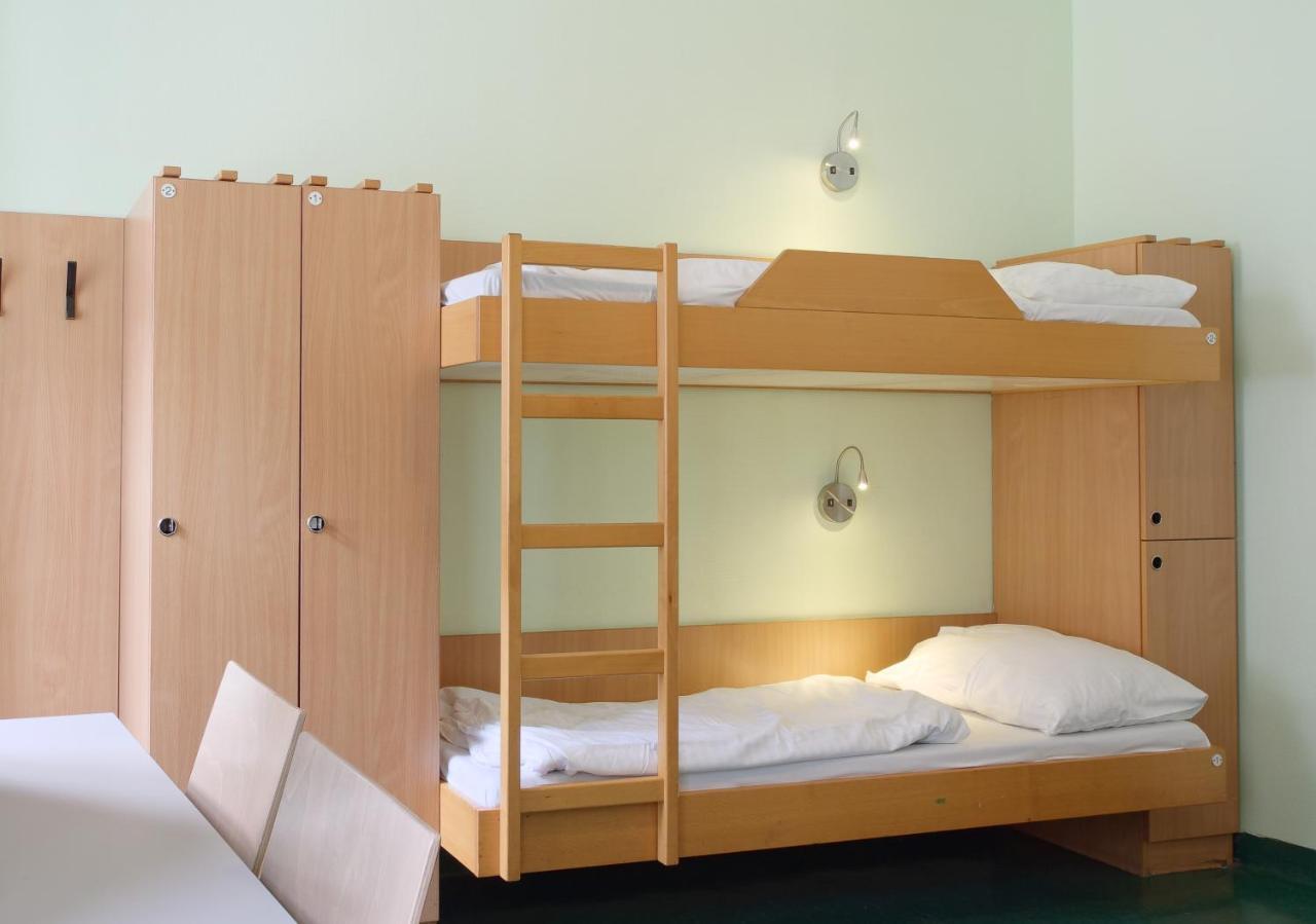 Twin Room with Shared Bathroom,1344040922:JPEG