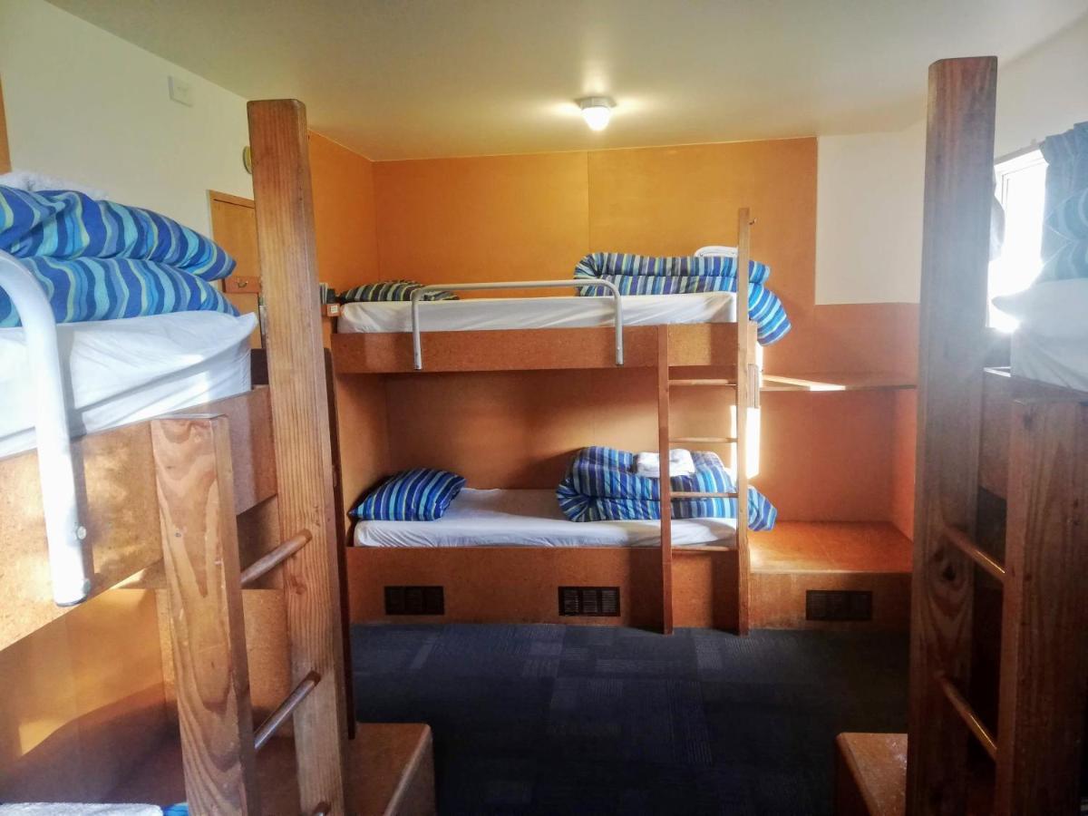 Bed 6-Bed Mixed Dormitory Room,225150575:JPEG