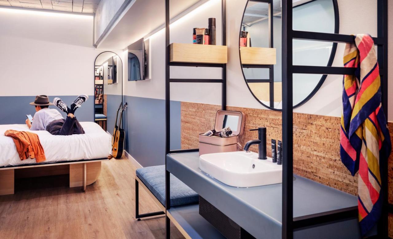 Queen Ensuite Accessible Interior