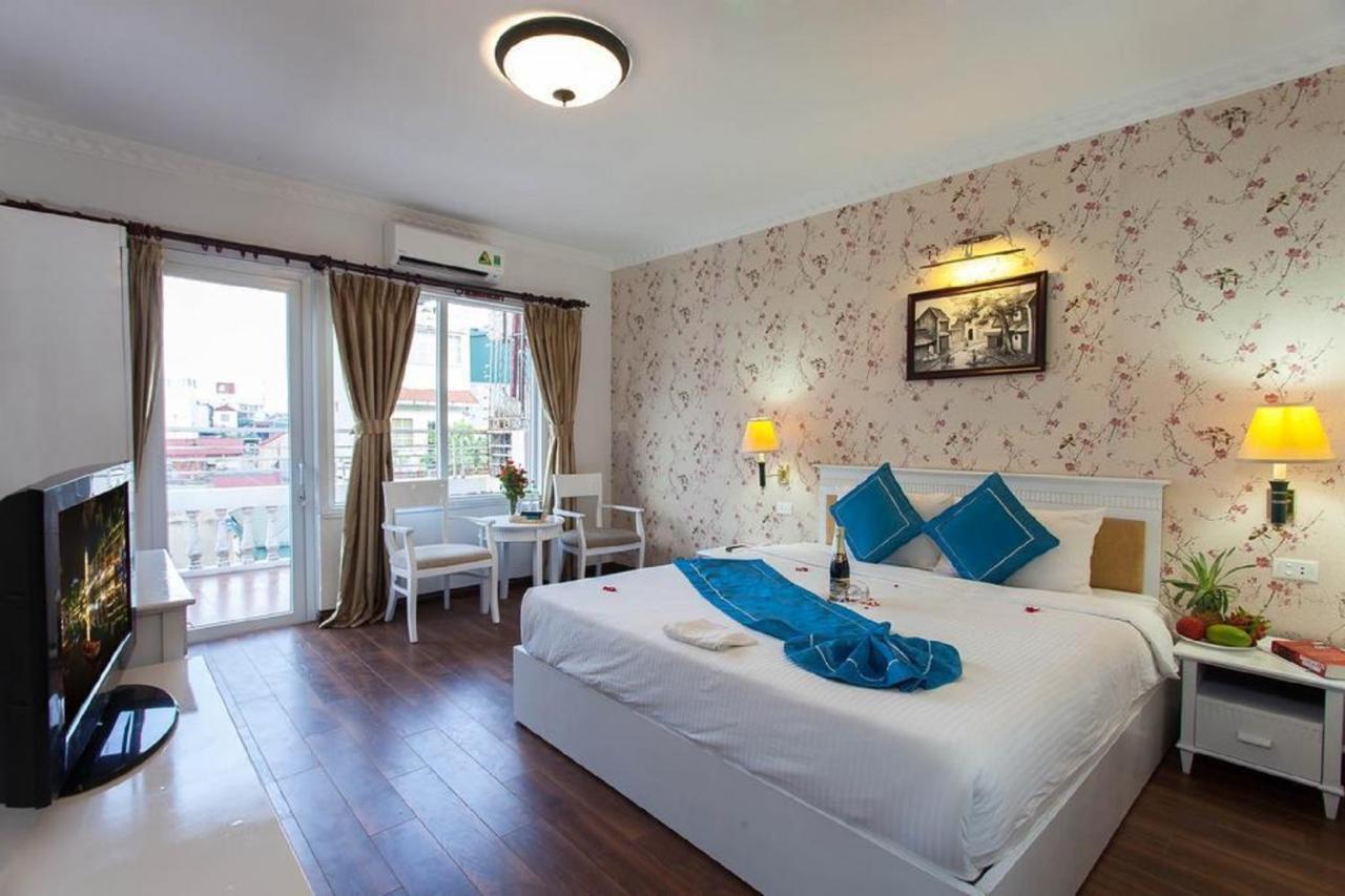 Junior Suite with Balcony