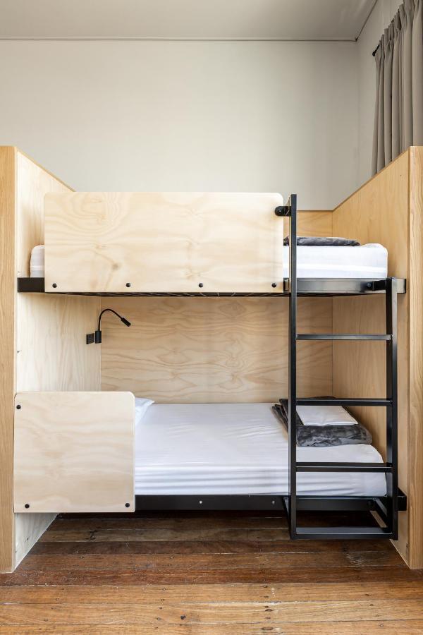 Bed in a 6 Share Ensuite Dorm