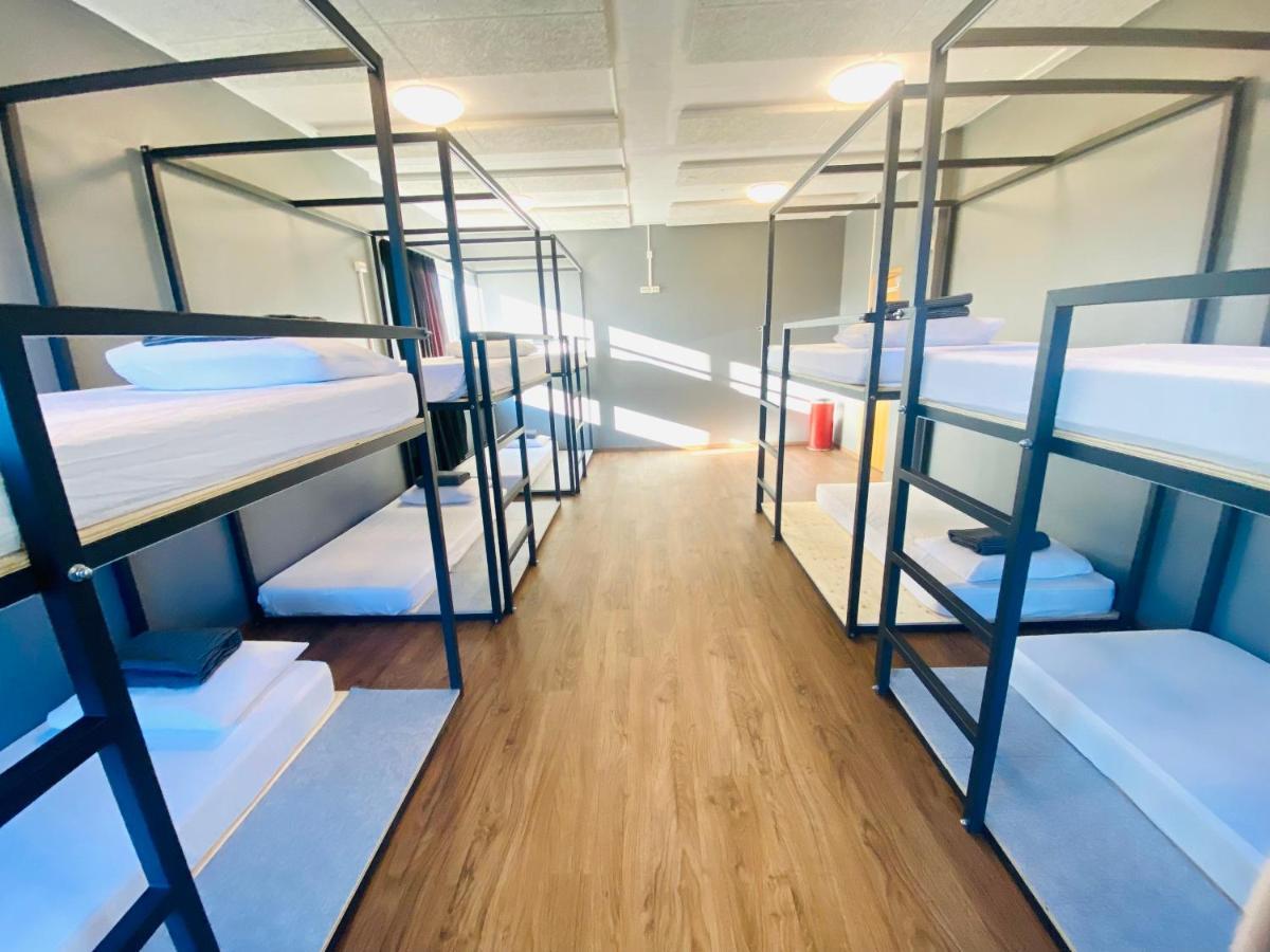 Bed 20-Bed Dormitory room