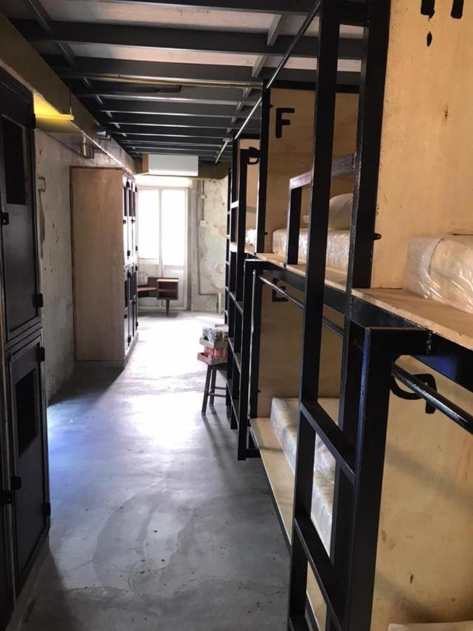 Single Bed Mixed Dormitory Room