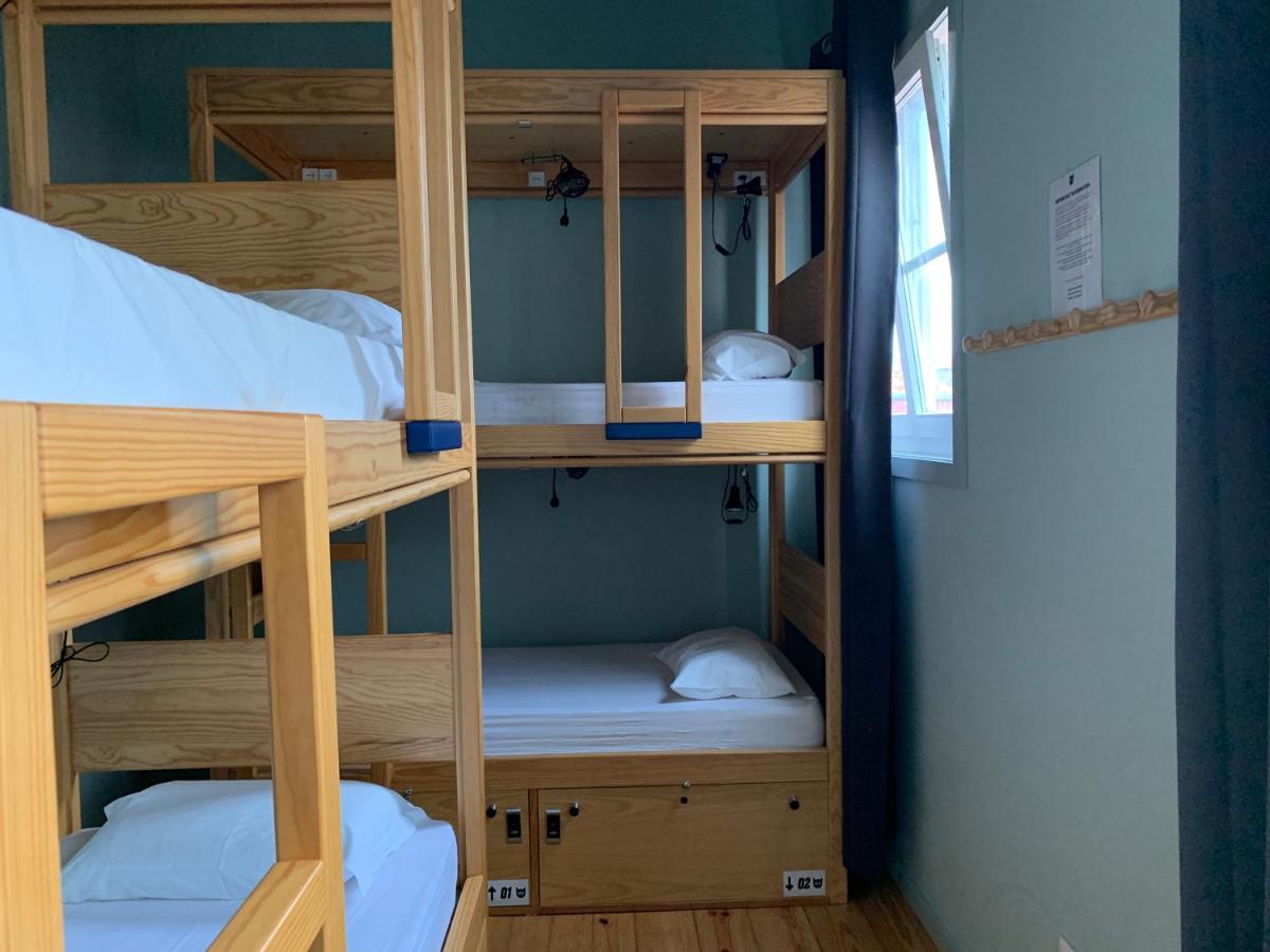 Bed 4-Bed Female Dormitory Room Annex Building